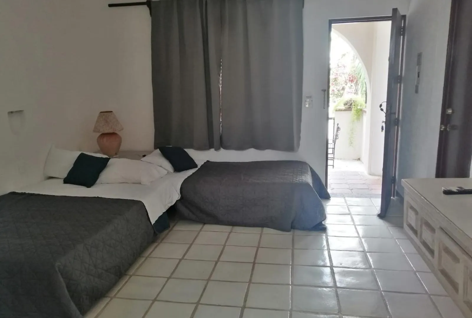 Majaguar Aparthotel Cancun 0*,